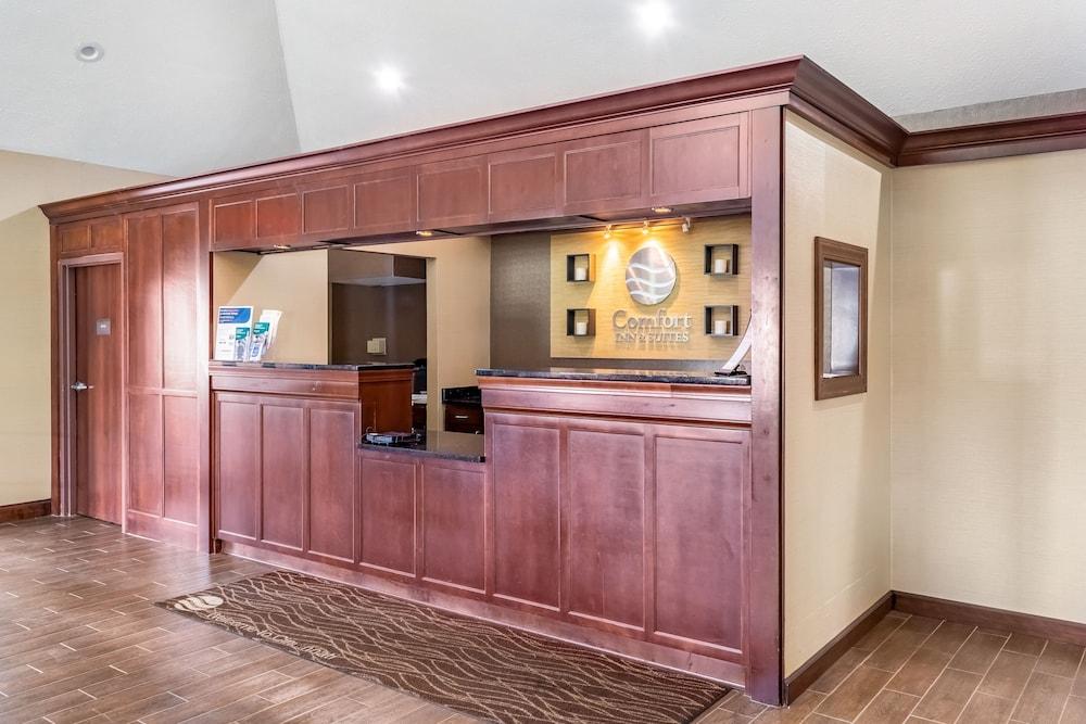 Comfort Inn & Suites Cincinnati Eastgate Bagian luar foto