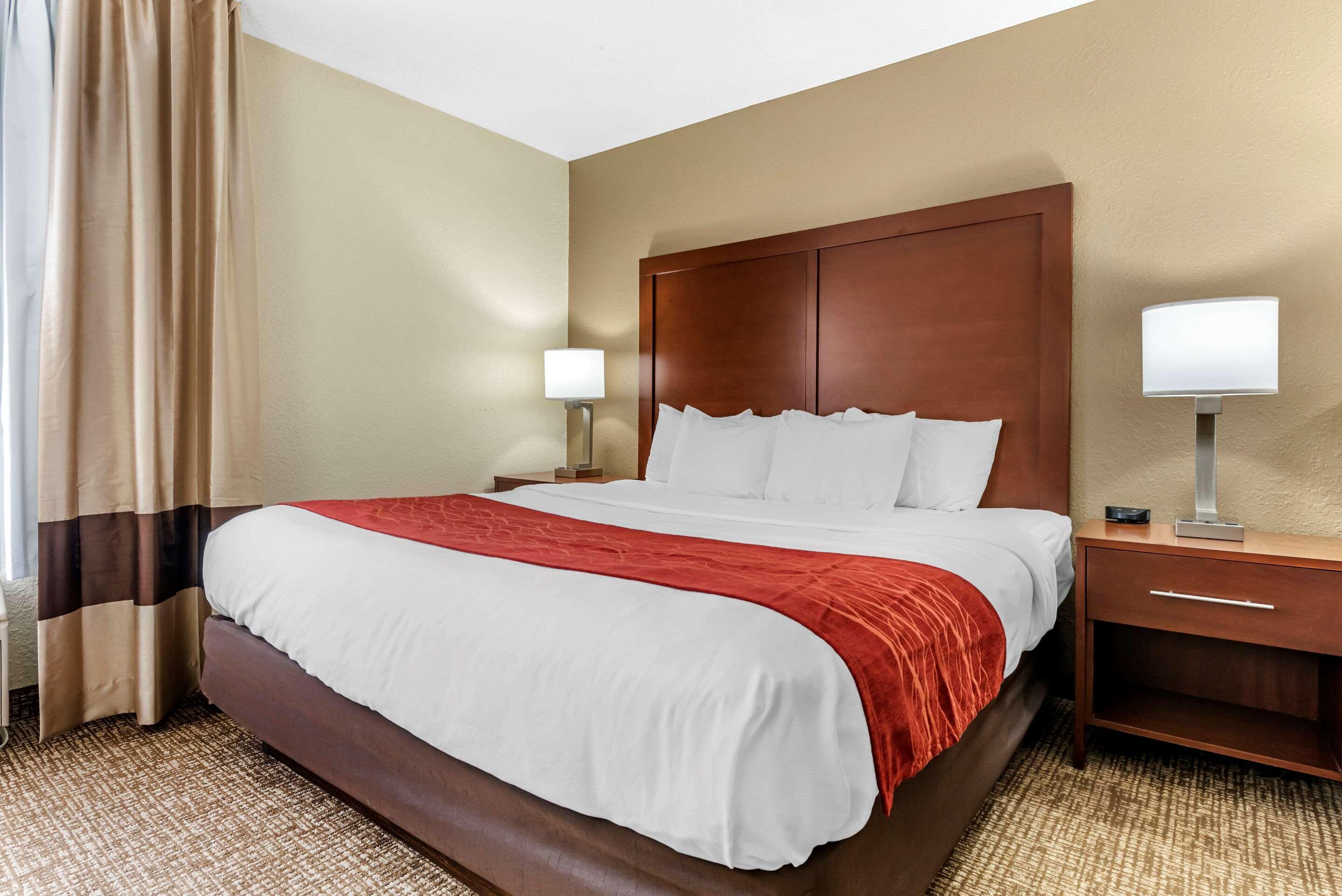 Comfort Inn & Suites Cincinnati Eastgate Bagian luar foto