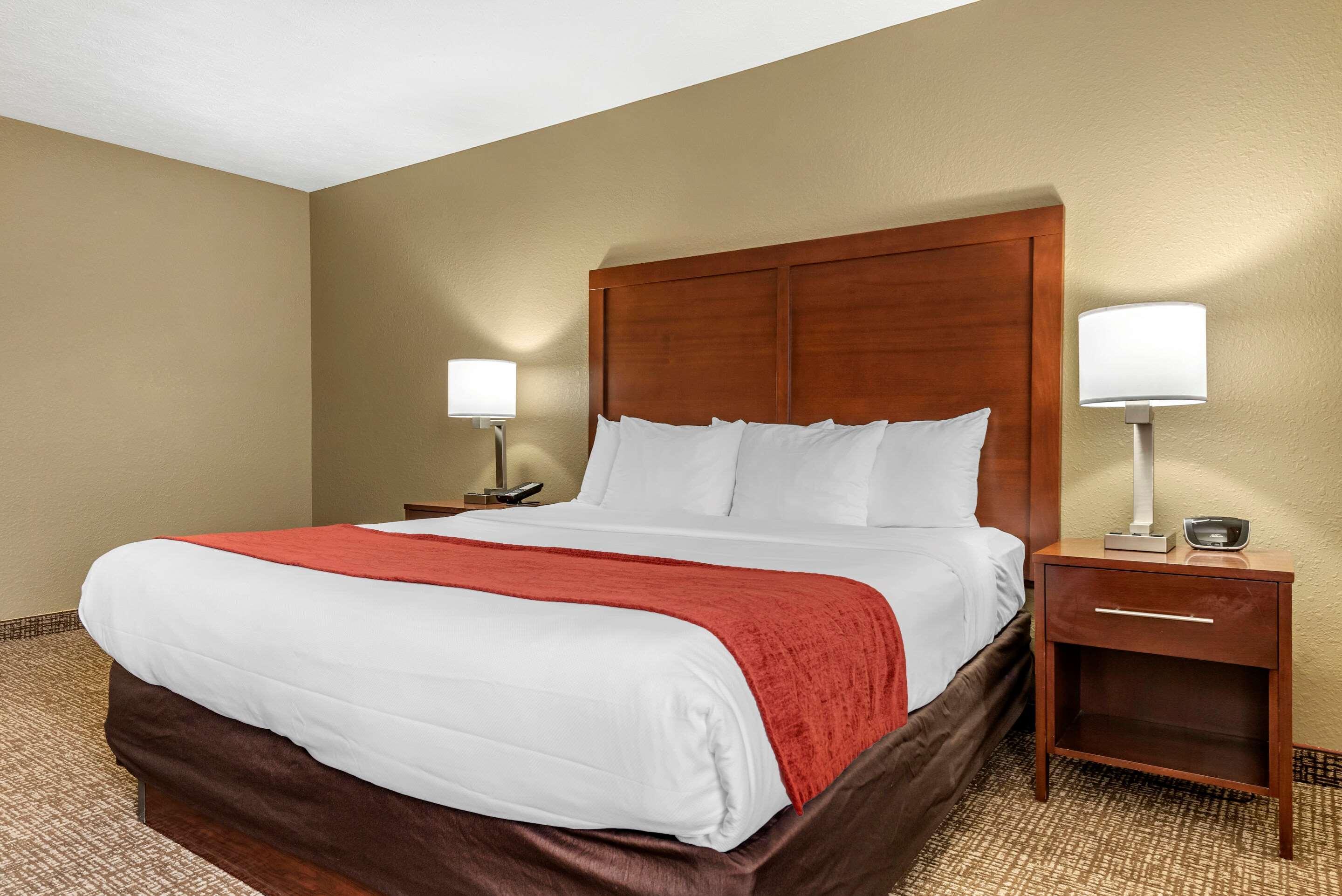 Comfort Inn & Suites Cincinnati Eastgate Bagian luar foto