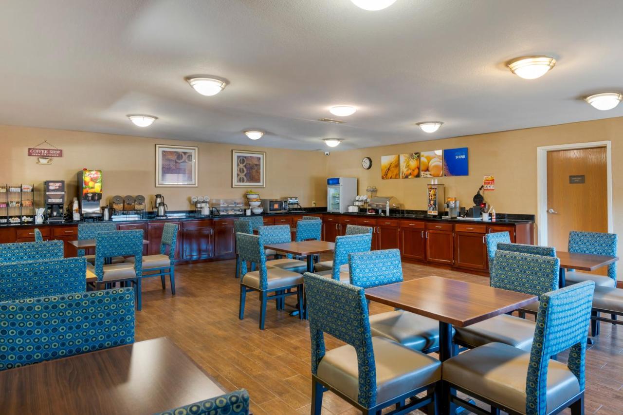 Comfort Inn & Suites Cincinnati Eastgate Bagian luar foto