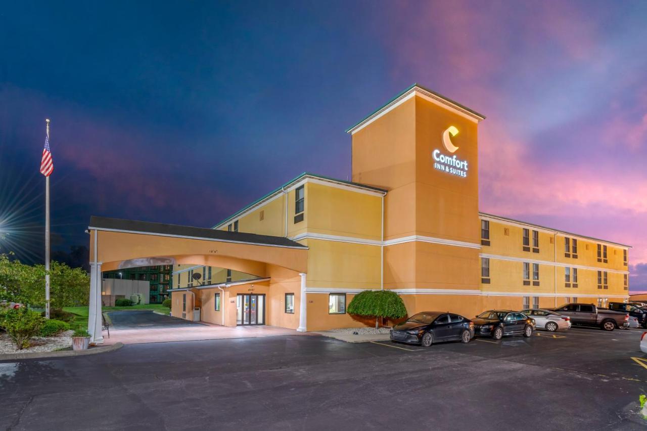 Comfort Inn & Suites Cincinnati Eastgate Bagian luar foto