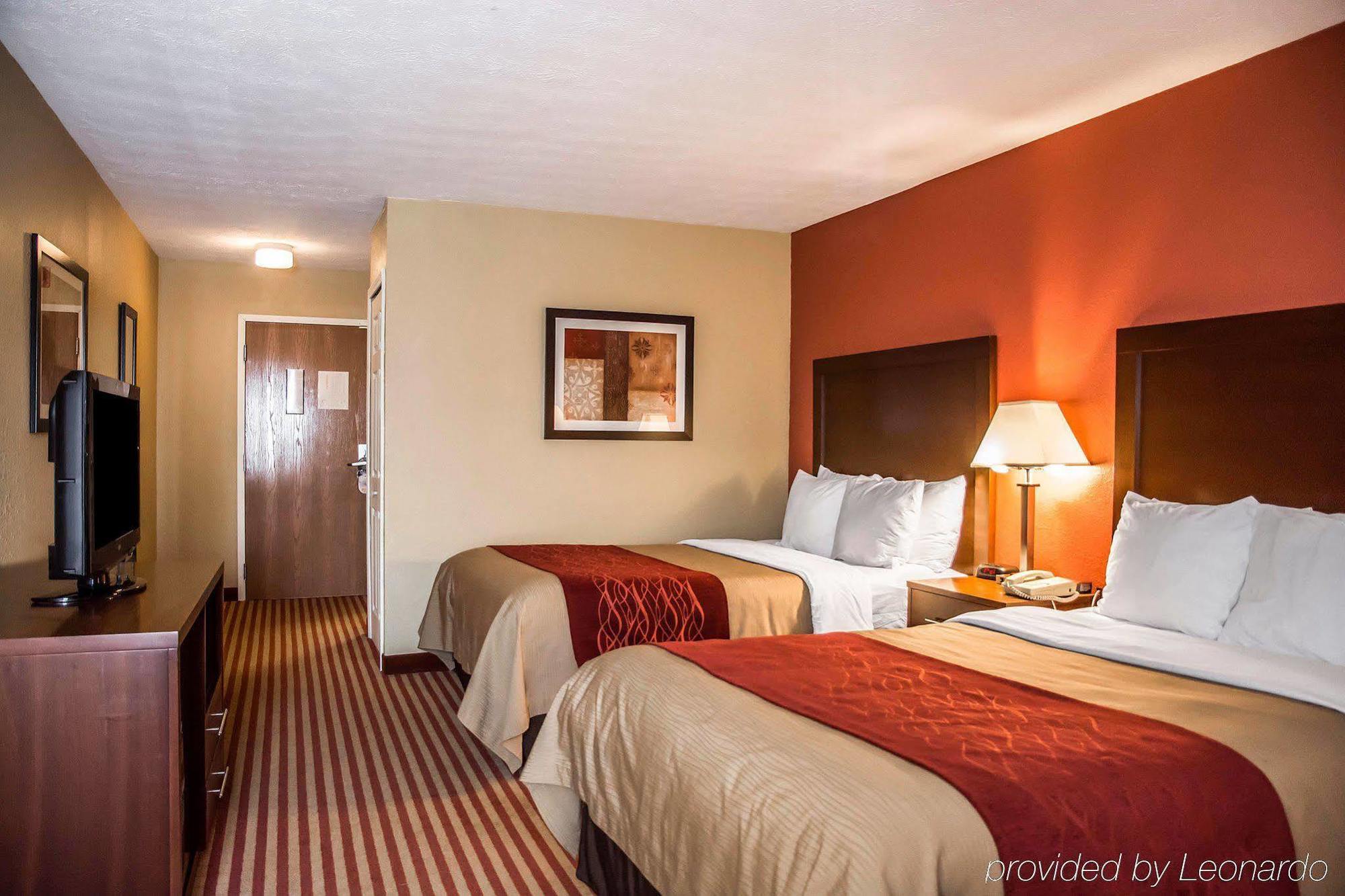 Comfort Inn & Suites Cincinnati Eastgate Bagian luar foto