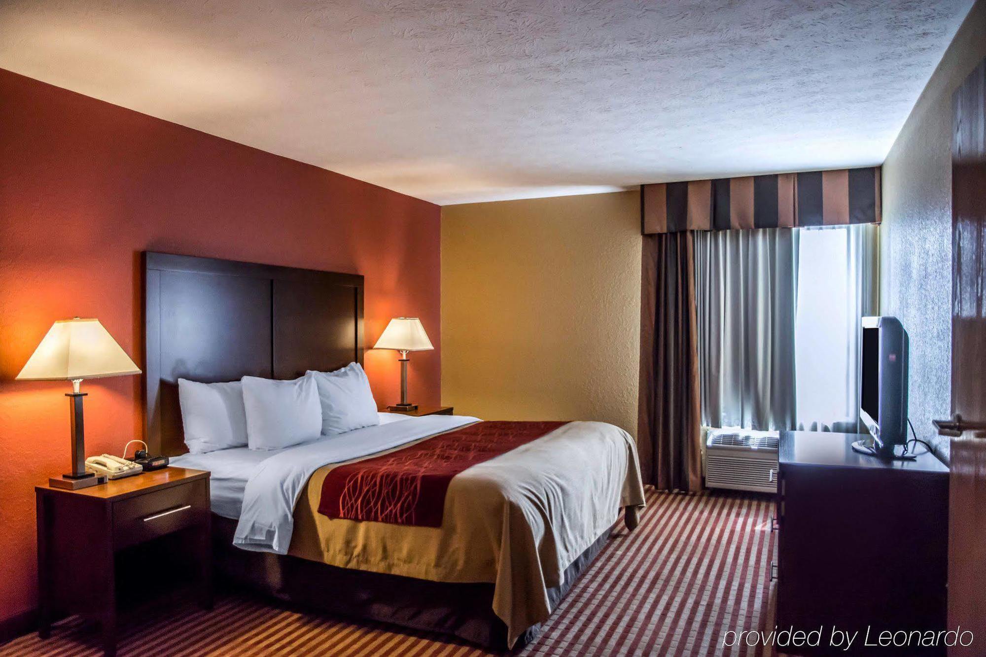 Comfort Inn & Suites Cincinnati Eastgate Bagian luar foto