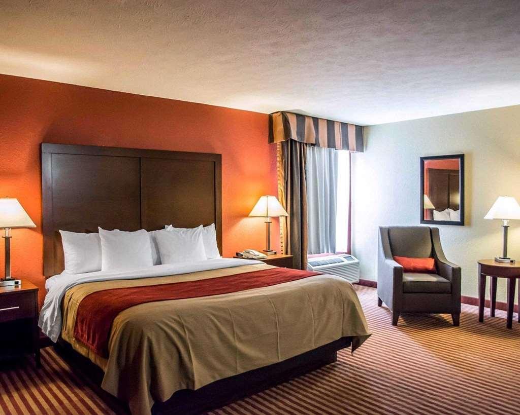 Comfort Inn & Suites Cincinnati Eastgate Ruang foto